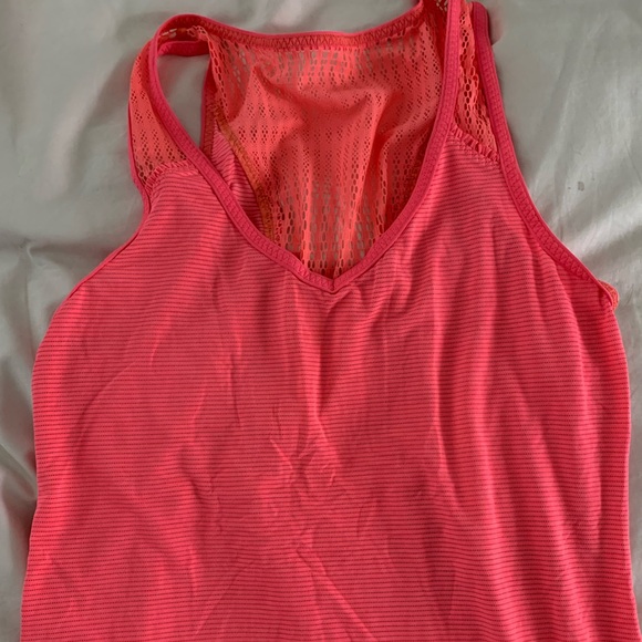 Lululemon tank without built in bra - Picture 5 of 5